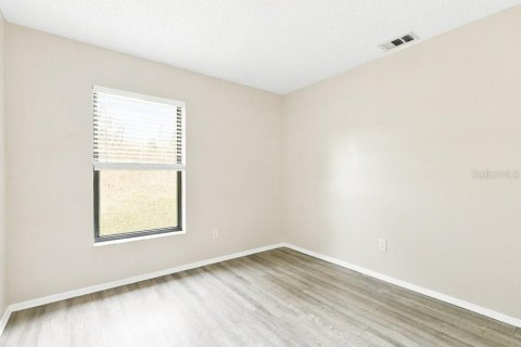 Villa ou maison à louer à Oviedo, Floride: 3 chambres, 130.9 m2 № 2385804 - photo 14