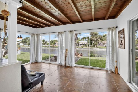 Villa ou maison à vendre à Tamarac, Floride: 2 chambres, 93.09 m2 № 2078404 - photo 5