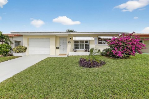 Villa ou maison à vendre à Tamarac, Floride: 2 chambres, 93.09 m2 № 2078404 - photo 4