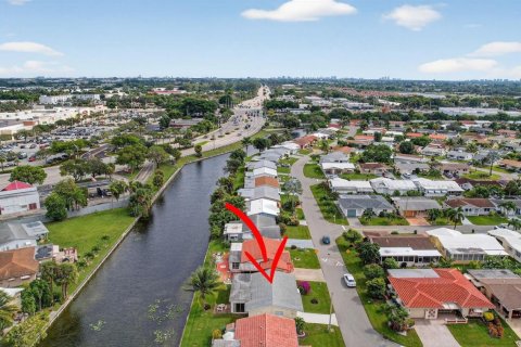 Villa ou maison à vendre à Tamarac, Floride: 2 chambres, 93.09 m2 № 2078404 - photo 30