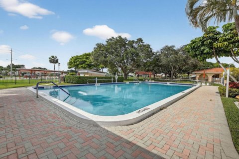 Villa ou maison à vendre à Tamarac, Floride: 2 chambres, 93.09 m2 № 2078404 - photo 26