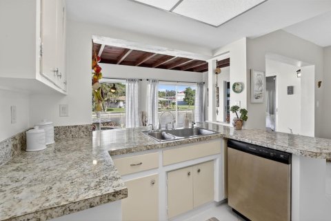 Villa ou maison à vendre à Tamarac, Floride: 2 chambres, 93.09 m2 № 2078404 - photo 12