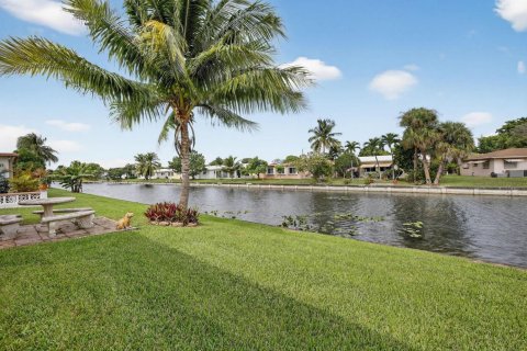Villa ou maison à Tamarac, Floride 2 chambres, 93.09 m2 № 2078404