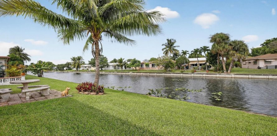 Villa ou maison à Tamarac, Floride 2 chambres, 93.09 m2 № 2078404