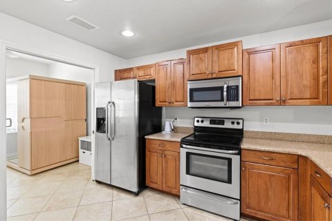 Condo in Venice, Florida, 2 bedrooms  № 1801614 - photo 13