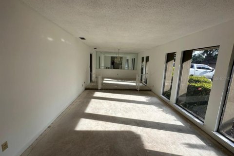 House in Orlando, Florida 4 bedrooms, 224.27 sq.m. № 1570633 - photo 6