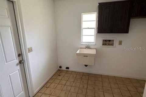 House in Orlando, Florida 4 bedrooms, 224.27 sq.m. № 1570633 - photo 16