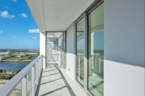 Condo in Sunrise, Florida, 2 bedrooms  № 2075202 - photo 11