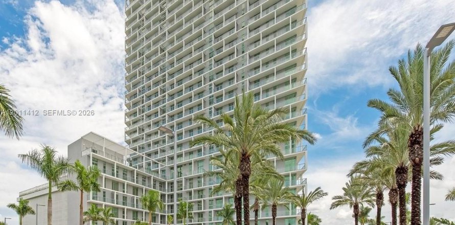 Condo in Sunrise, Florida, 2 bedrooms  № 2075202