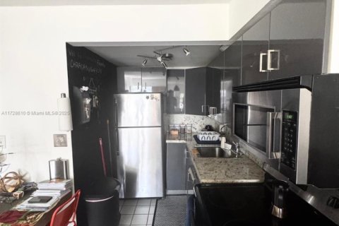 Copropriété à vendre à Miami, Floride: 1 chambre, 52.03 m2 № 1943228 - photo 9