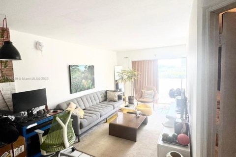Copropriété à vendre à Miami, Floride: 1 chambre, 52.03 m2 № 1943228 - photo 6
