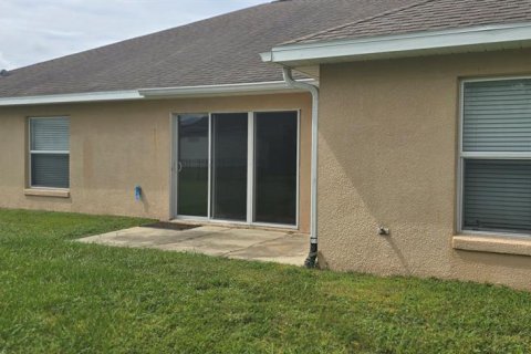 Villa ou maison à louer à Ocala, Floride: 3 chambres, 188.87 m2 № 2402884 - photo 2