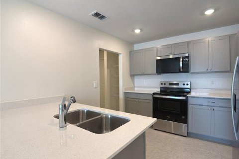 Villa ou maison à louer à Dundee, Floride: 3 chambres, 116.13 m2 № 2415262 - photo 7