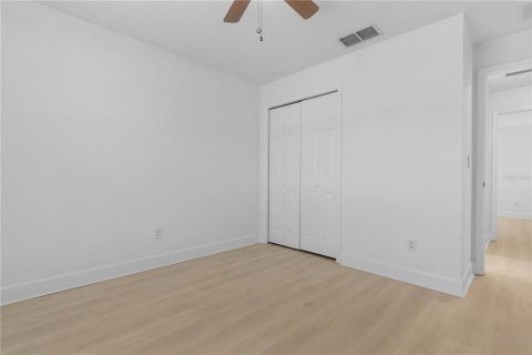 Casa en venta en Palm Coast, Florida, 4 dormitorios, 189.24 m2 № 1912581 - foto 29