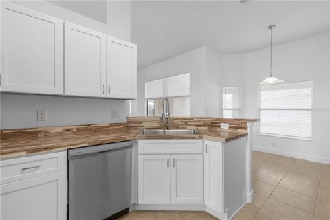 Casa en venta en Palm Coast, Florida, 4 dormitorios, 189.24 m2 № 1912581 - foto 17