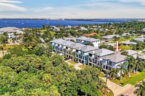 Villa ou maison à Punta Gorda, Floride 3 chambres, 174.56 m2 № 2433522