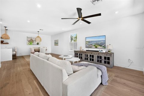 Villa ou maison à vendre à Punta Gorda, Floride: 3 chambres, 174.56 m2 № 2433522 - photo 11