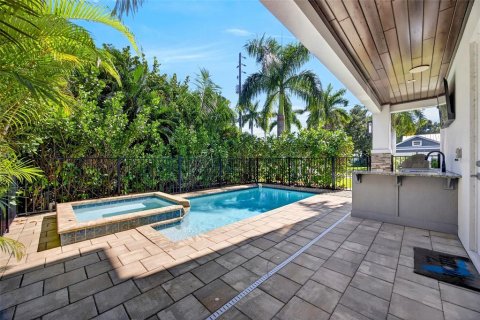 Villa ou maison à vendre à Punta Gorda, Floride: 3 chambres, 174.56 m2 № 2433522 - photo 4
