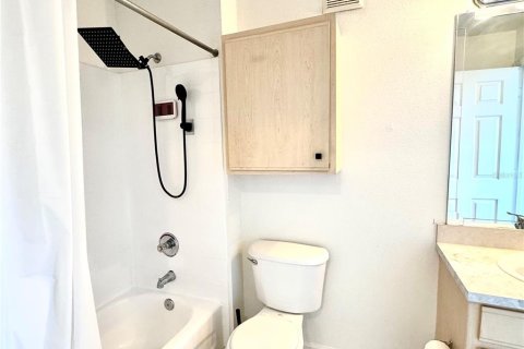 Copropriété à louer à Clearwater, Floride: 1 chambre, 65.12 m2 № 2388537 - photo 13
