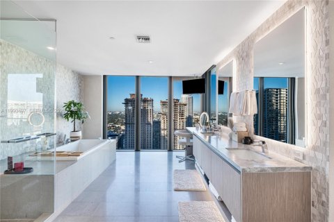 Купить кондоминиум в Майами, Флорида 3 спальни, 250.93м2, № 2145906 - фото 25