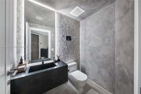 Купить кондоминиум в Майами, Флорида 3 спальни, 250.93м2, № 2145906 - фото 30