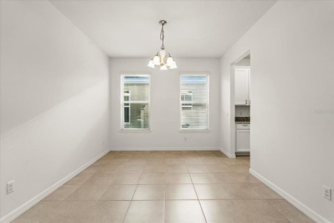 Casa en alquiler en Orlando, Florida, 4 dormitorios, 240.9 m2 № 1913894 - foto 15