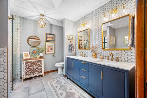 Villa ou maison à vendre à Bradenton, Floride: 3 chambres, 196.49 m2 № 1916298 - photo 18