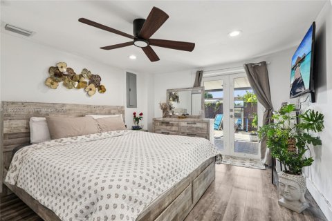 Casa en venta en Miami, Florida, 5 dormitorios, 108.7 m2 № 1943785 - foto 22