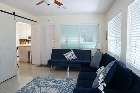 Casa en alquiler en Sarasota, Florida, 2 dormitorios, 142.7 m2 № 1774952 - foto 19