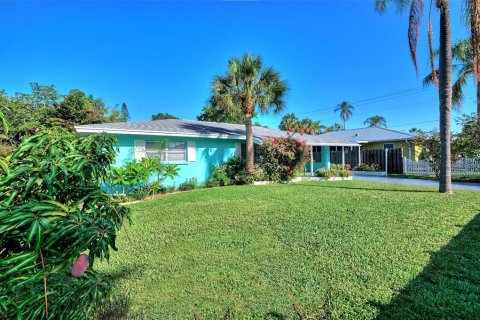 Casa en alquiler en Sarasota, Florida, 2 dormitorios, 142.7 m2 № 1774952 - foto 1