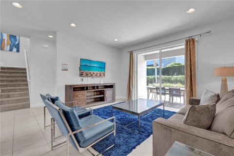Casa en venta en Kissimmee, Florida, 8 dormitorios, 316.98 m2 № 1903169 - foto 28