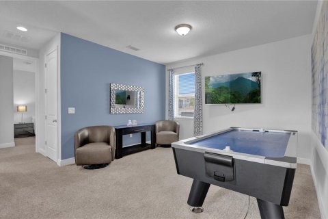 Casa en venta en Kissimmee, Florida, 8 dormitorios, 316.98 m2 № 1903169 - foto 17