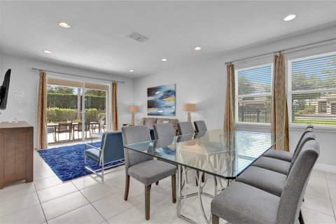 Casa en venta en Kissimmee, Florida, 8 dormitorios, 316.98 m2 № 1903169 - foto 29