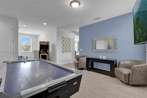Casa en venta en Kissimmee, Florida, 8 dormitorios, 316.98 m2 № 1903169 - foto 16