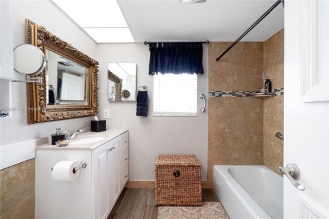 Condo in Plantation, Florida, 1 bedroom  № 1942210 - photo 21