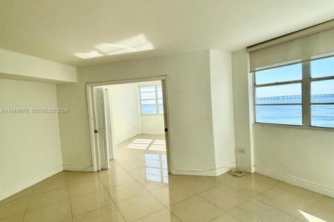 Снять в аренду кондоминиум в Майами, Флорида 2 спальни, 91.97м2, № 2002104 - фото 5