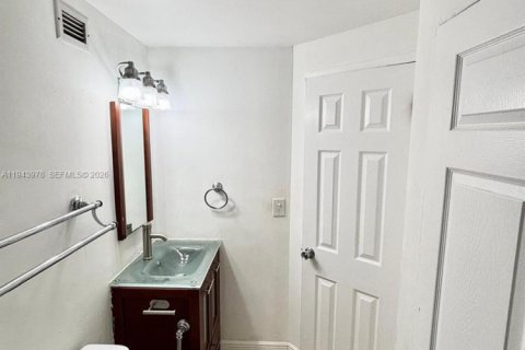 Снять в аренду кондоминиум в Майами, Флорида 2 спальни, 91.97м2, № 2002104 - фото 13