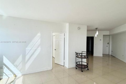 Снять в аренду кондоминиум в Майами, Флорида 2 спальни, 91.97м2, № 2002104 - фото 17