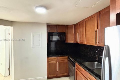 Снять в аренду кондоминиум в Майами, Флорида 2 спальни, 91.97м2, № 2002104 - фото 9