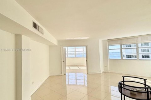 Снять в аренду кондоминиум в Майами, Флорида 2 спальни, 91.97м2, № 2002104 - фото 18