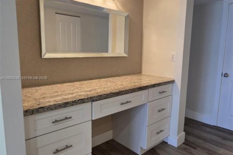 Condo in Aventura, Florida, 2 bedrooms № 2244589 - photo 16
