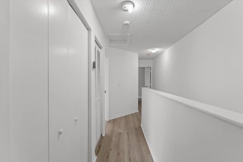 Touwnhouse à louer à Weston, Floride: 3 chambres, 136.47 m2 № 2261811 - photo 17