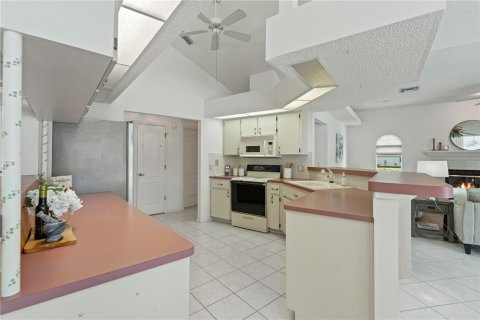 House in Hudson, Florida 3 bedrooms, 272.76 sq.m. № 1796864 - photo 17
