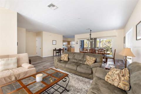 Copropriété à vendre à Rotonda, Floride: 3 chambres, 189.89 m2 № 2405132 - photo 15