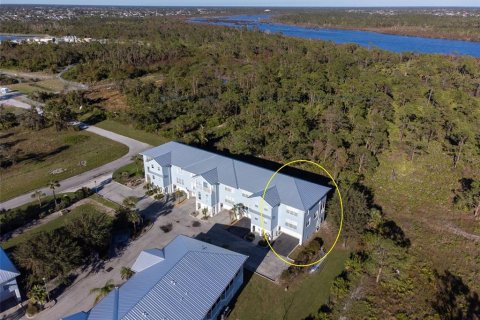 Copropriété à vendre à Rotonda, Floride: 3 chambres, 189.89 m2 № 2405132 - photo 4