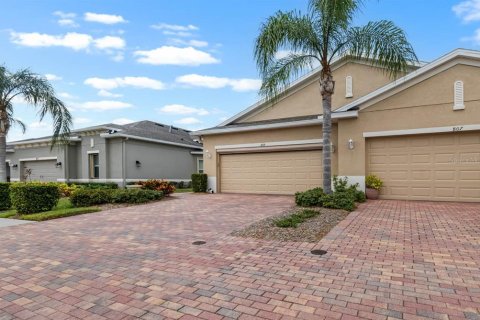 House in Sun City Center, Florida 2 bedrooms, 138.7 sq.m. № 1851276 - photo 2