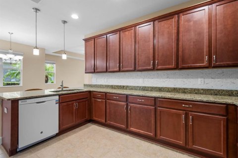 House in Sun City Center, Florida 2 bedrooms, 138.7 sq.m. № 1851276 - photo 9