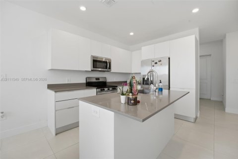 Adosado en venta en Homestead, Florida, 3 dormitorios, 135.45 m2 № 2431977 - foto 10