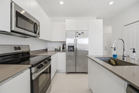 Adosado en venta en Homestead, Florida, 3 dormitorios, 135.45 m2 № 2431977 - foto 14