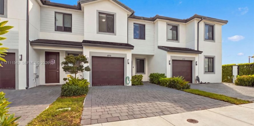 Adosado en Homestead, Florida 3 dormitorios, 135.45 m2 № 2431977